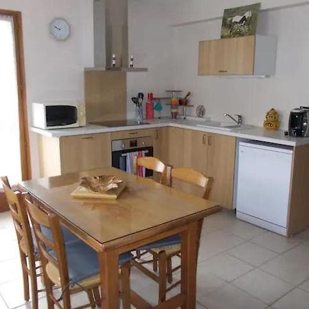 Appartement T2 Bas De Villa Avec Jardinet Au Calme Proche Mer La Seyne-sur-Mer Eksteriør billede