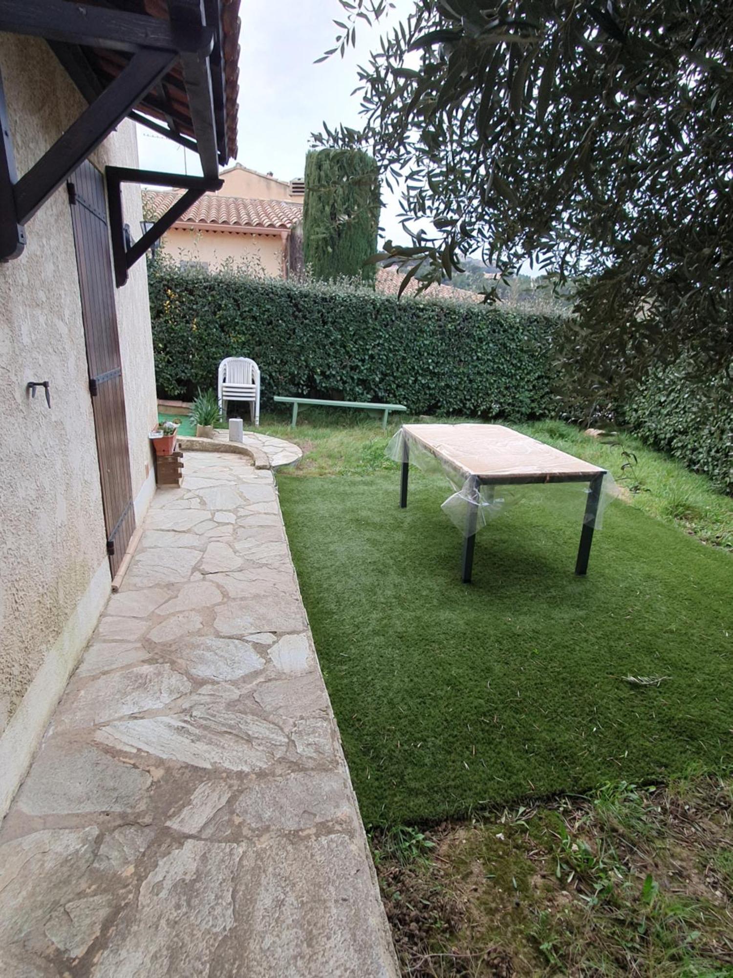 Appartement T2 Bas De Villa Avec Jardinet Au Calme Proche Mer La Seyne-sur-Mer Eksteriør billede